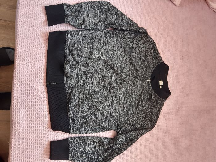 Суитчър с цип на марката GAP