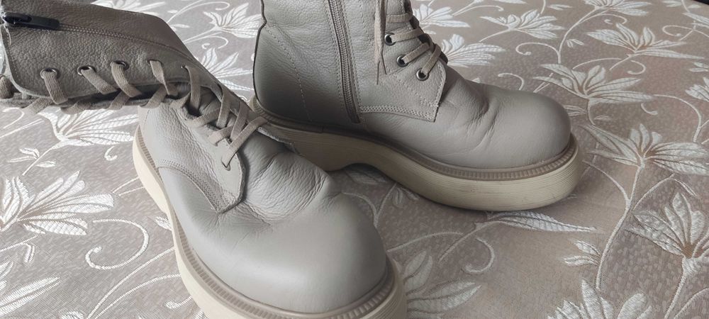 Дамски обувки от естествена кожа