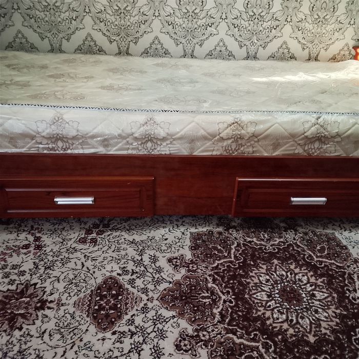 Диван  1 кишилик