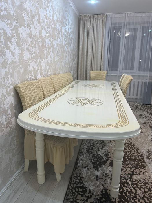 Продам стол со стульями