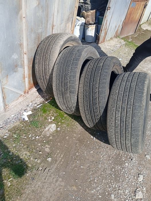 Продам шины размером 255/55/18