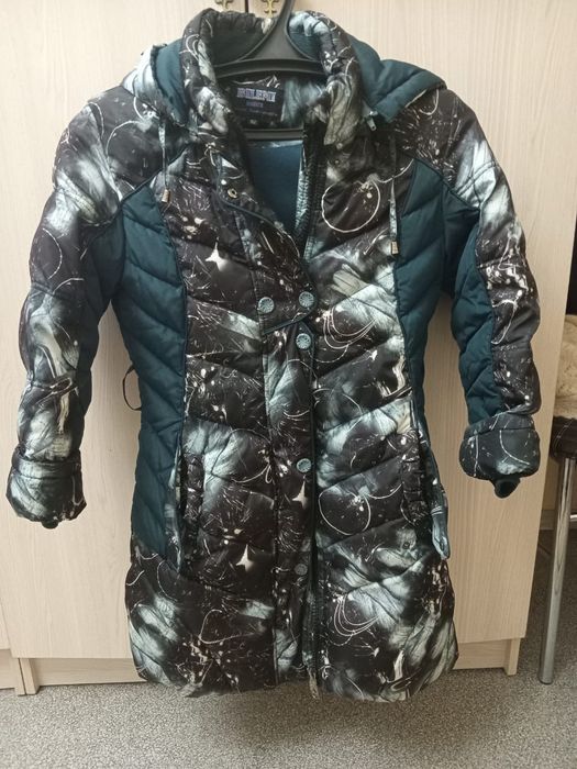 Продам зимние пуховики