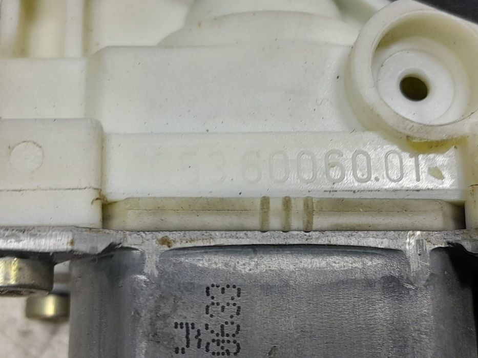 Motoras macara geam dreapta spate 0536006001 Volkswagen VW Passat B6