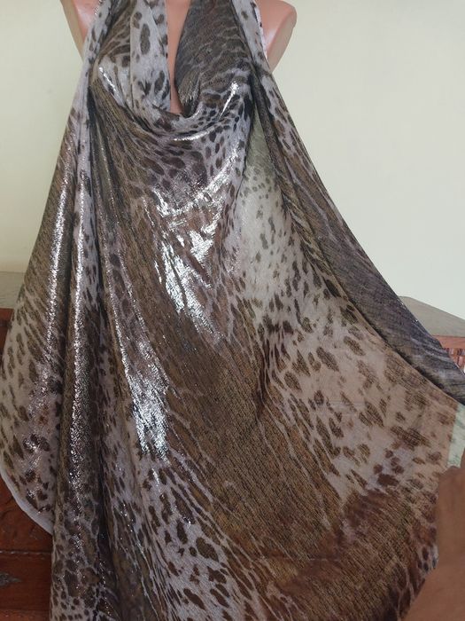 Mătase naturala cu fir metalic si imprimeu animal print, țesatura de poveste pt ocazii speciale