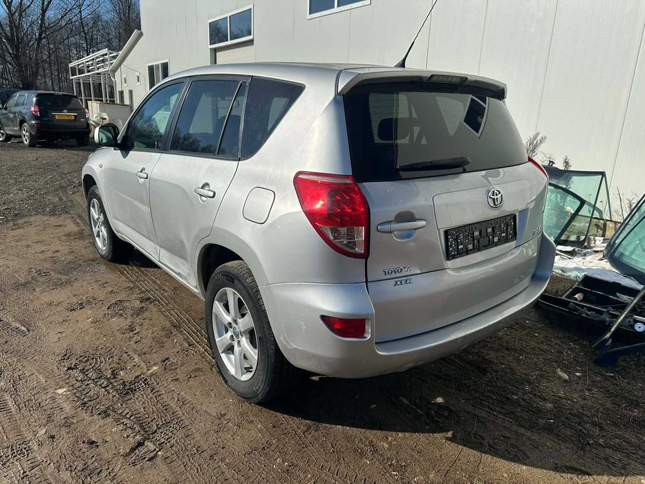 На Части Toyota RAV4 2 0 бензин 150  151  152 кс