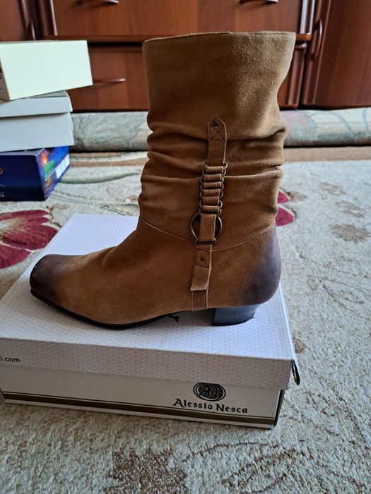 Продам босоножки