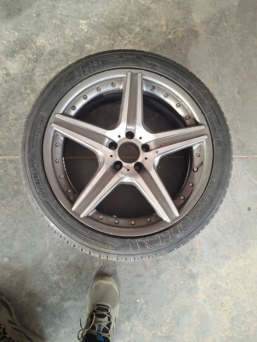Гуми с джанта за мерцедес 245 40 19