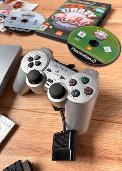 PS2 Slim Silver PlayStation 2 + подарък 6 игри и два контролера