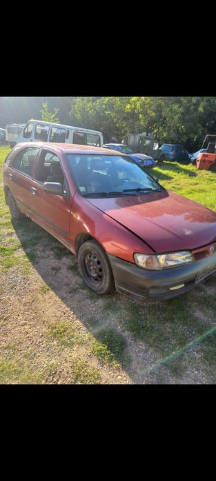 Продавам на части Нисан Алмера 2.0д