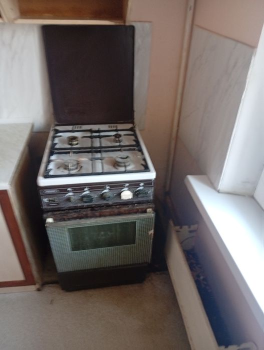 Газ плита в хорошем состоянии