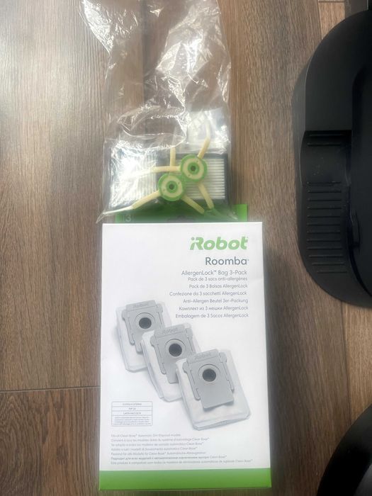 iRobot Roomba i7+ с Clean Base — самоизпразваща се станция