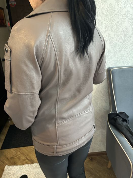 Кожаная  куртка новая