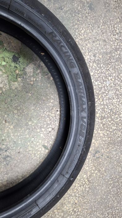 Мото сликове Bridgestone soft/ medium