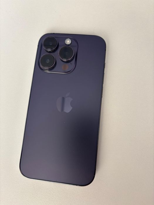 Iphone 14 pro продаю бу
