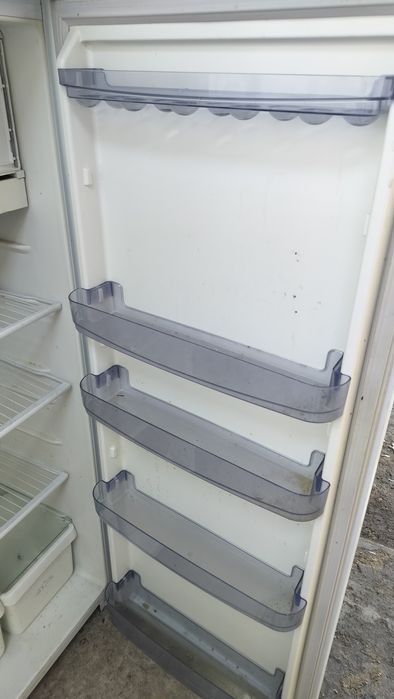 Холодильник ,, Бирюса