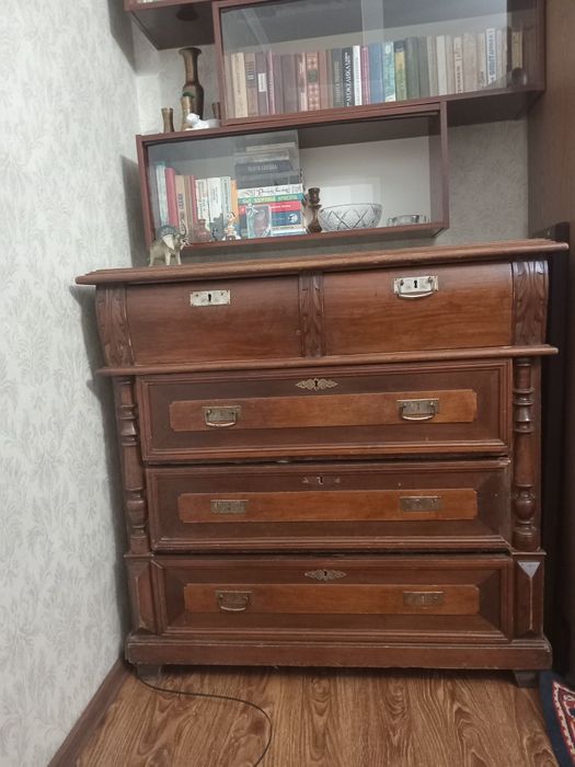 Срочно! Продам  Комод старинный, антикварный!!