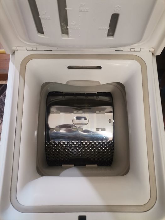 Mașină automată de spălat whirlpool ca nouă perfect funcțională 5k  ok