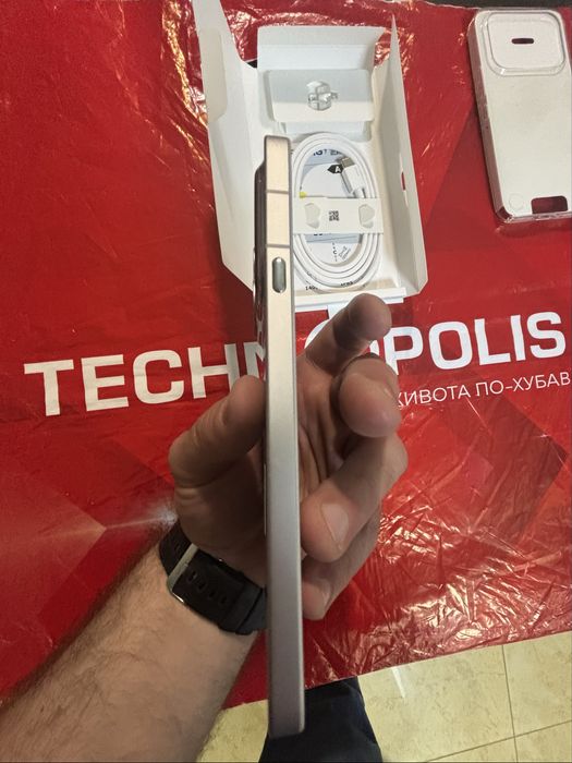 КАТО НОВ 256GB Nothing Phone 4a Pro 5G Гаранция TECHNOPOLIS 2028 Silver