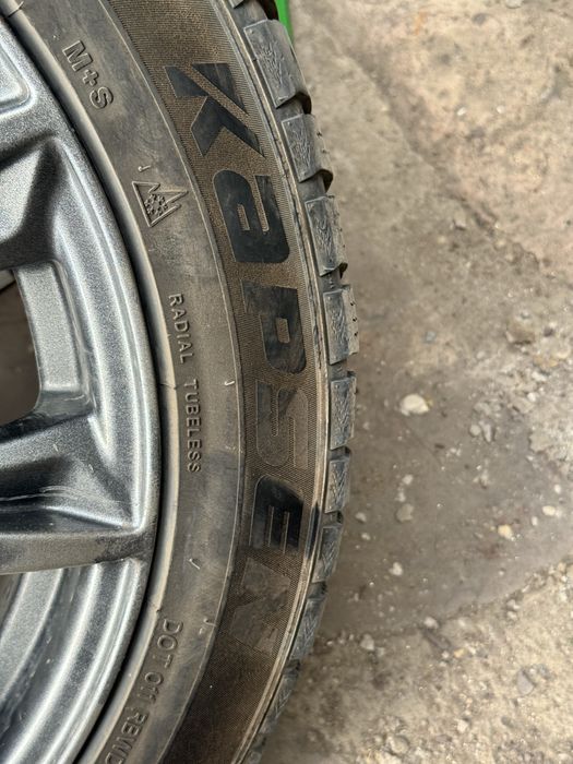 Продается зимние шины на 18