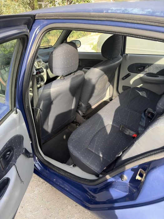 Renault Clio Symbol 1.4 MPI 2003, acte la zi