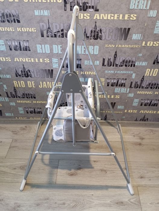 Детск наая качелька