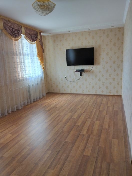 Мкр. Сырдарья, 3-бөлмелі пәтер сатылады