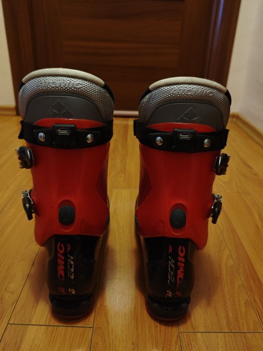 Clăpari Atomic mărimea 41 - 42