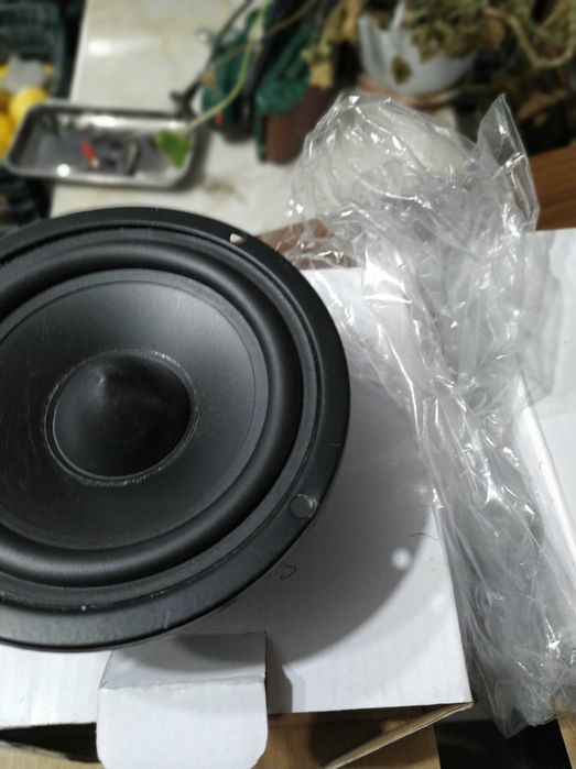 difuzoare medii dibeisi 30w