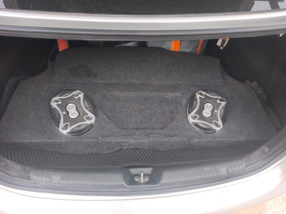 Полка на приору хэчбек