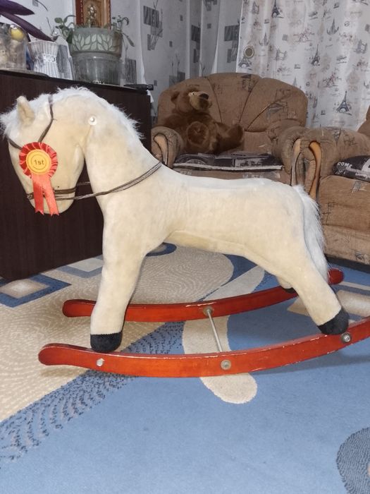 Лошадка качалка детская