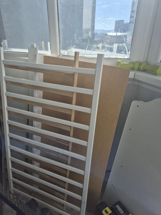 Продам детскую кровать до 3х лет