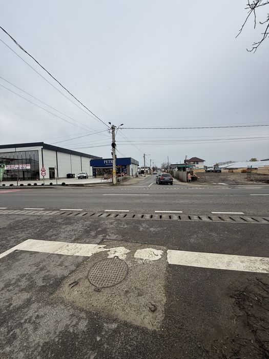 Cladire comerciala P+1 , deschidere DJ251 , exact in intersectie