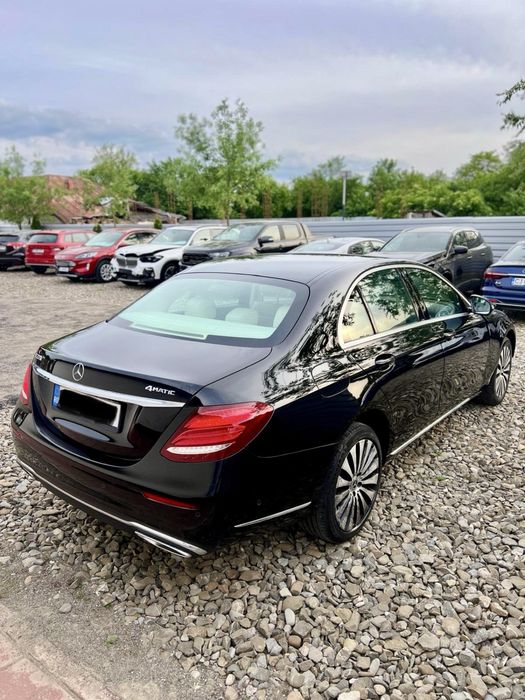 Mercedes E 220 D 4matic, avariat, AVARIATE