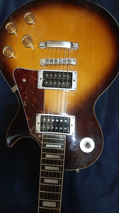 Электрогитара Fresher Les Paul