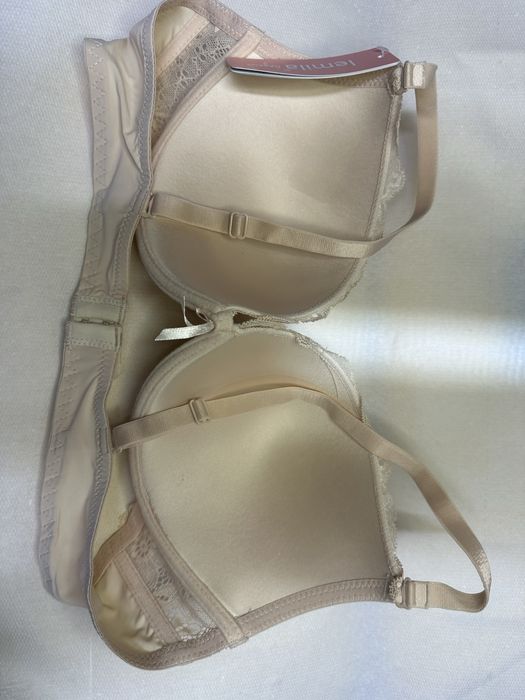 Sutien cu doar putin push up