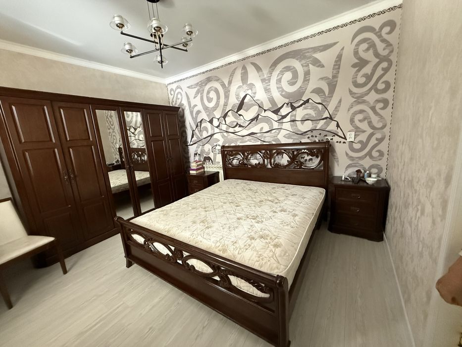 Срочно продается двухспальная кровать.