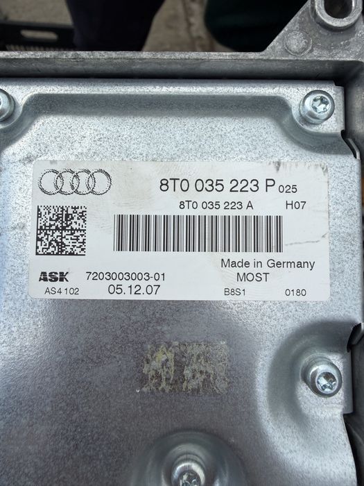 Statie / Amplificator Audi A4 A5 Q5 Q7 : 8T0035223AH / 8R0035223F