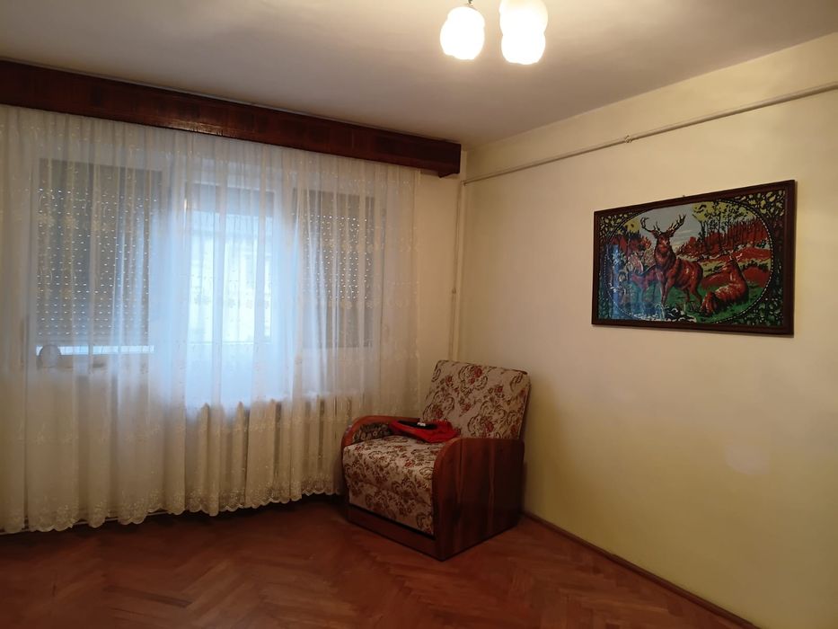 Cascada 54mp bucatarie mare 2 balcoane geam la baie