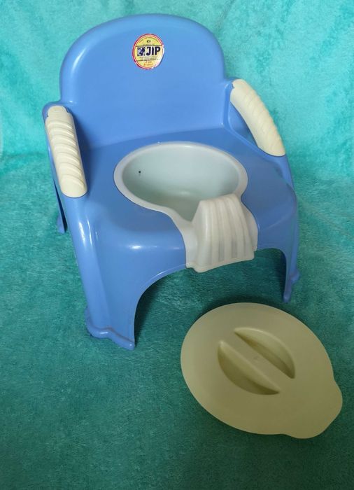Кресло - горшок для малыша.