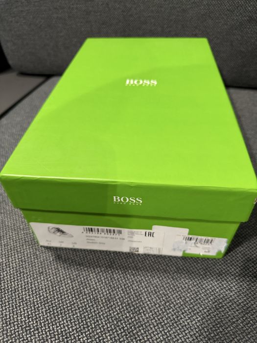 Оригинални мъжки обувки BOSS, размер 41