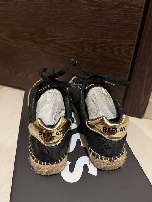 Дамски кецове Replay