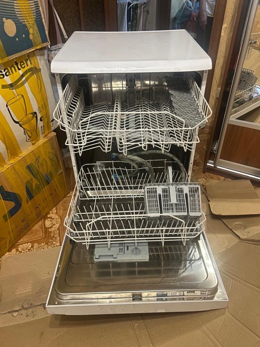Продам посудамоечную машину