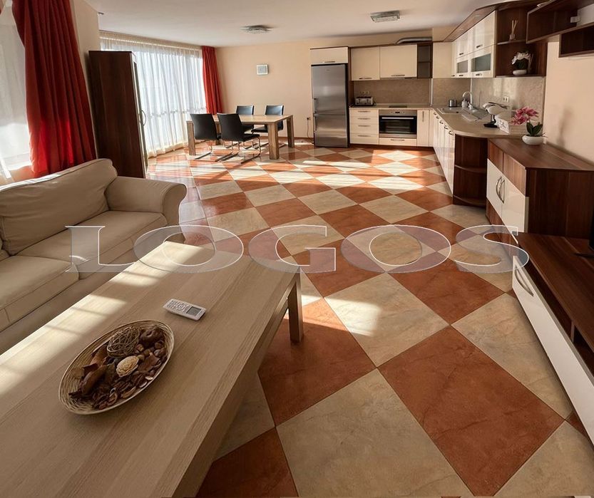 Дава се под наем Тристаен апартамент в Варна, Гръцка махала - 100 кв.м за 997.05 € - Снимка #1