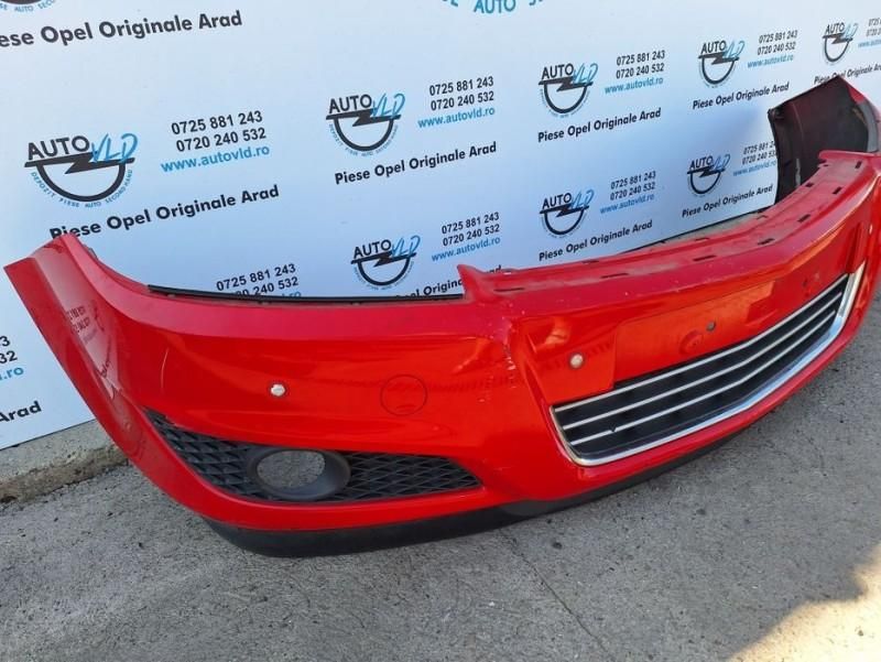 Bara fata spoiler cu gauri pentru senzori de parcare Opel Astra H