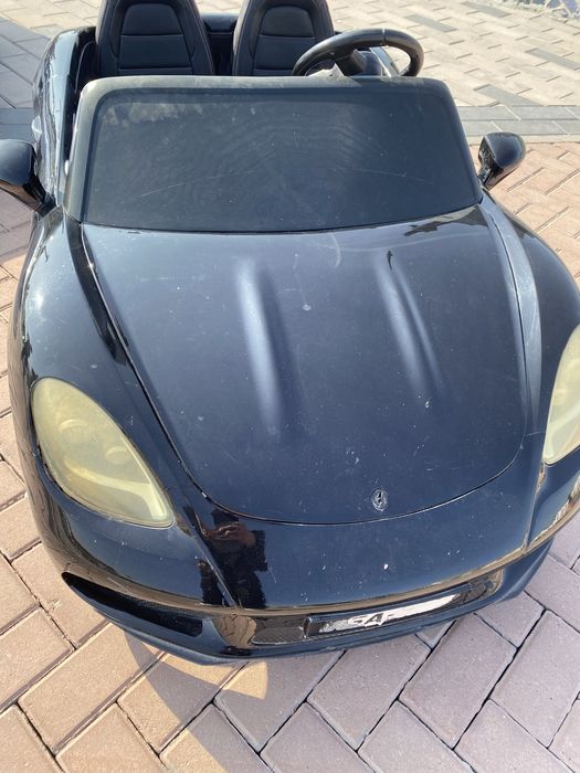 Детский электромобуль порш