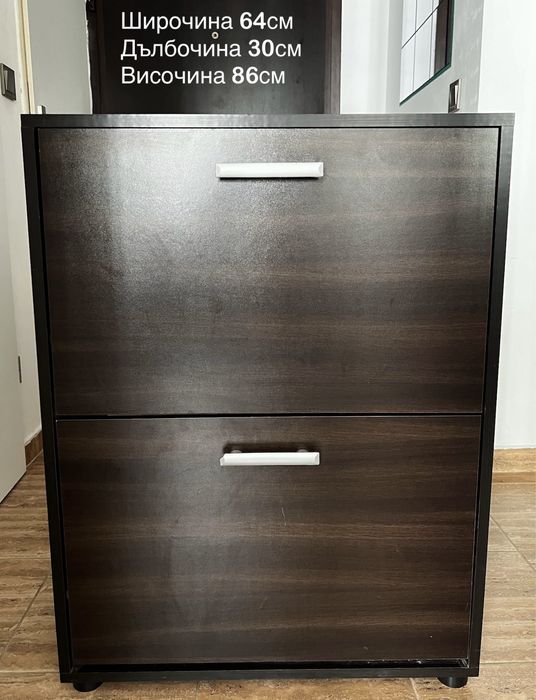 Шкаф за обувки с две вратички