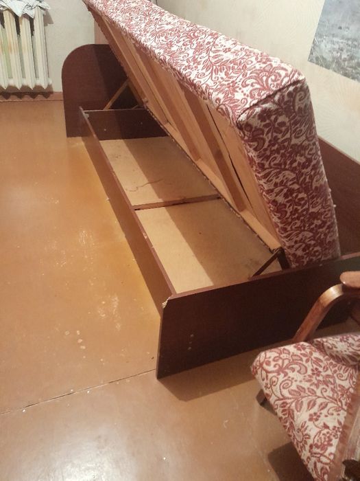 Продам по символический цене кровати