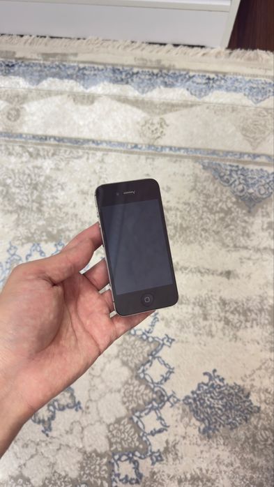 iPhone 4S 16GB LEGENDA