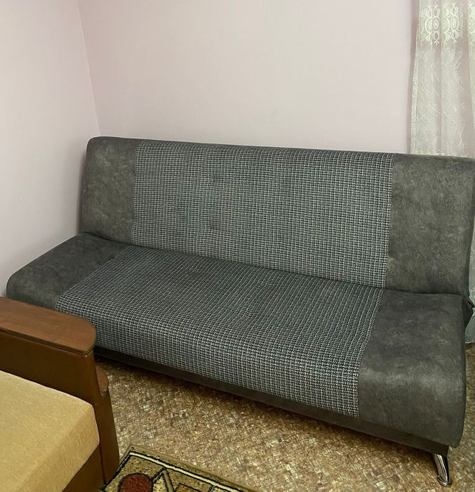 Продам диван и два кресла