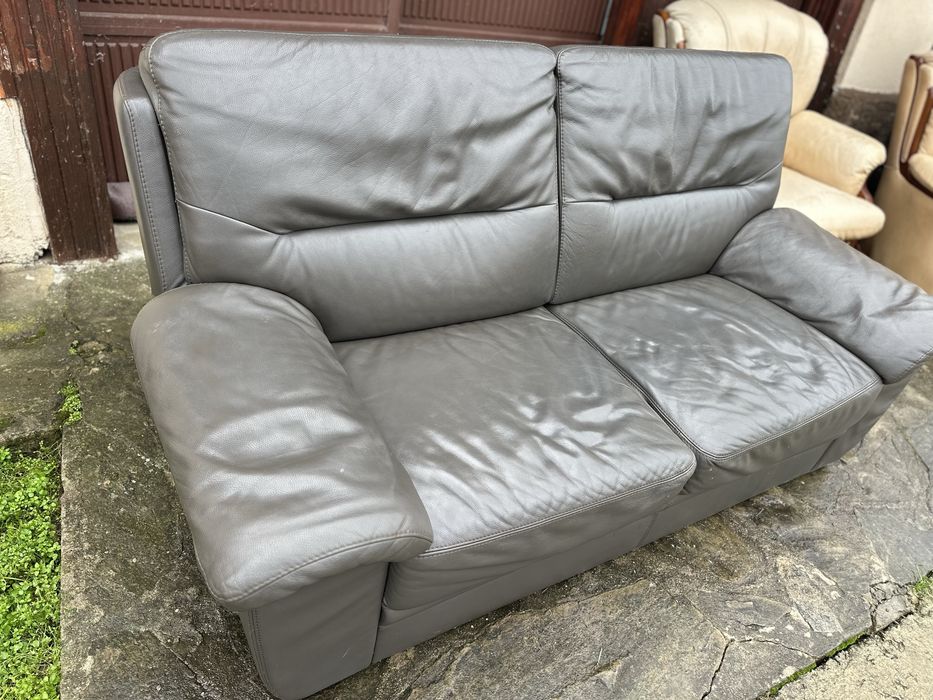 Кожен двуместен диван 2бр.